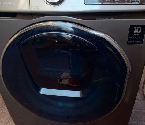 Samsung 10/7 KG washer dryer for sale