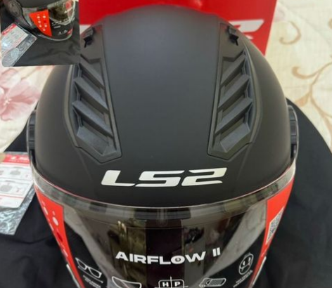 LS2 للبيع خوذة
