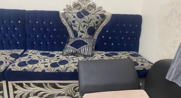 للبيع طقم كنب لـ 15 شخص