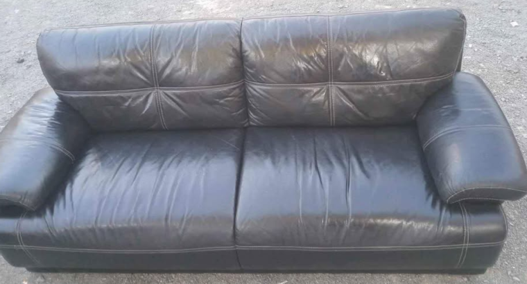 Beautiful 3 seater leather sofa for sale