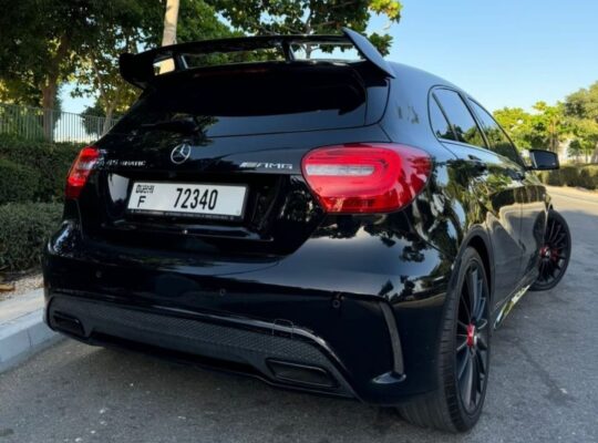 Mercedes A45 AMG 4matic full option 2014 Gcc