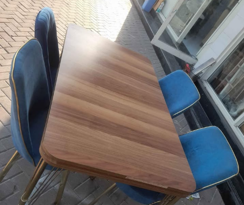 luxry dining table with 4chairs for sale