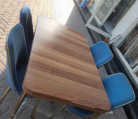 luxry dining table with 4chairs for sale