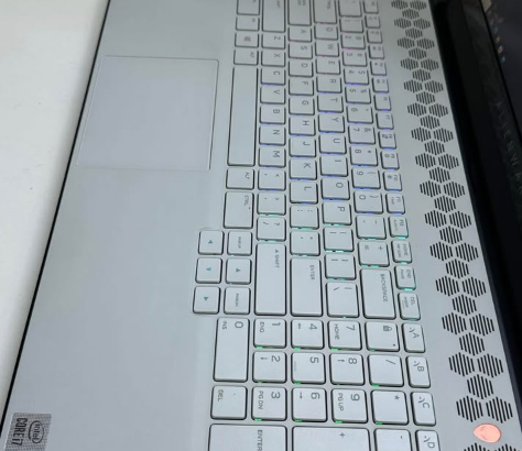 ALIENWARE m17 R4. Core i7 10th Gen For Sale