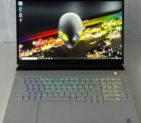ALIENWARE m17 R4. Core i7 10th Gen For Sale