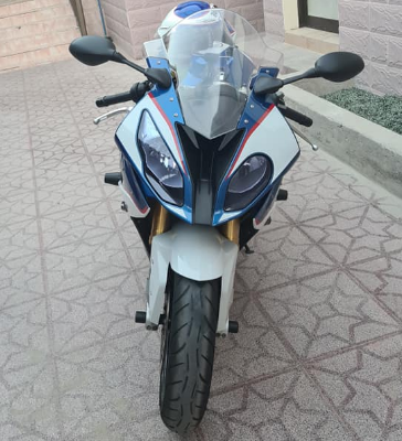 BMW S1000RR 2015 GCC for sale