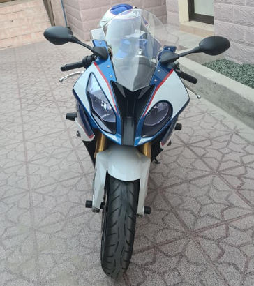 BMW S1000RR 2015 GCC for sale
