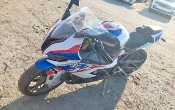 BMW s1000rr, 2020, GCC for sale