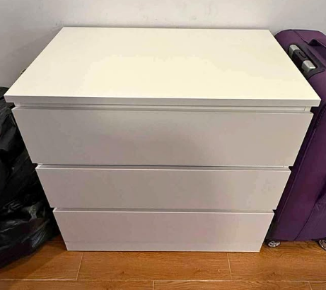 Beautiful storage darwar for sale