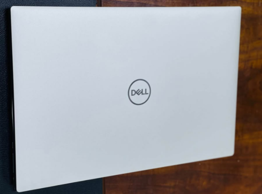 DELL XPS 15 9520 FOR SALE