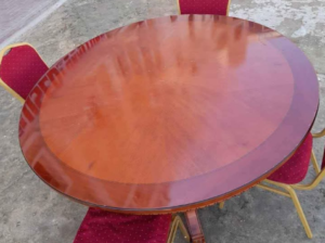 Dining tabal available for sale