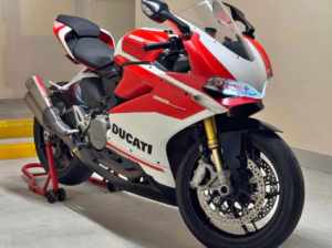 Ducati Panigale 959 Corse 2019 GCC Like New For Sa