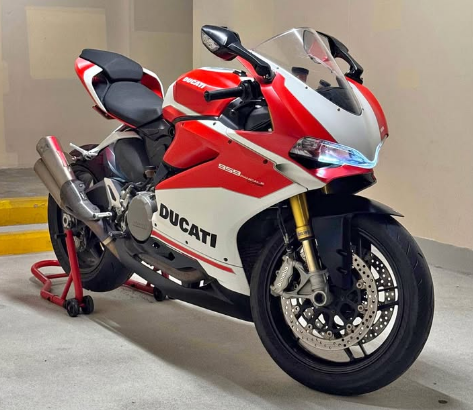 Ducati Panigale 959 Corse 2019 GCC Like New For Sa