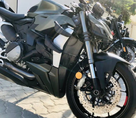 Ducati streetfighter storm 2023 green for sale