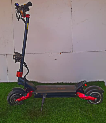 ELECTRIC SCOOTER EVEONS DUAL MOTER FOR SALE