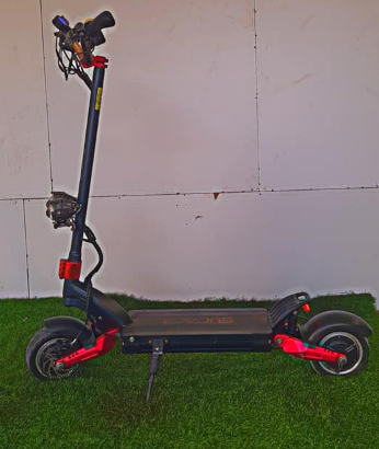 ELECTRIC SCOOTER EVEONS DUAL MOTER FOR SALE