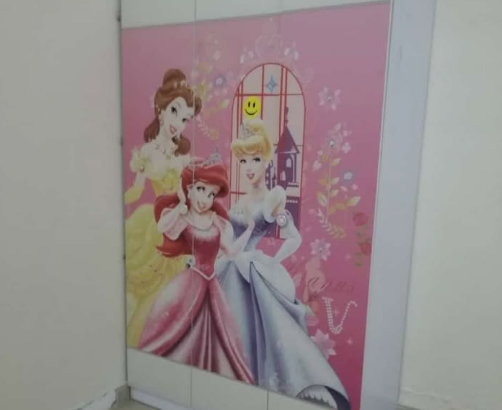 Girls wardrobe 3 doors for sale