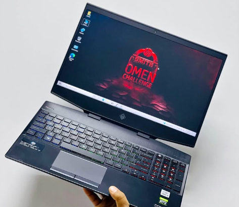 HP OMEN 15-dh1080TX FOR SALE