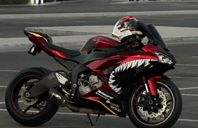 Kawasaki i ZX6R 2023 In excellent condition for sa