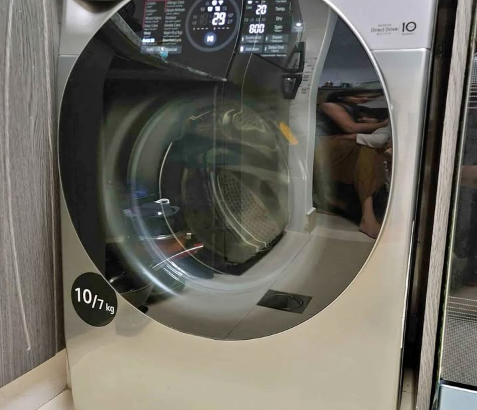Lg Washer dryer 10kg / 7kg signature series for sa