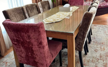 Oak wood dinning table only for sale