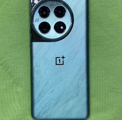 One Plus 12 – 12GB/256GB For Sale