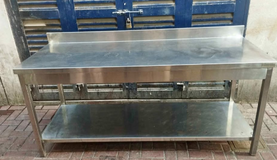 SS Cutting Table For Sale