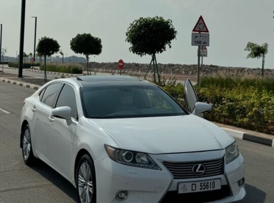 Lexus ES350 Gcc full option 2014 for sale