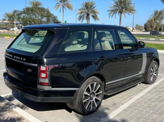 Range Rover vouge SE 2014 Gcc for sale