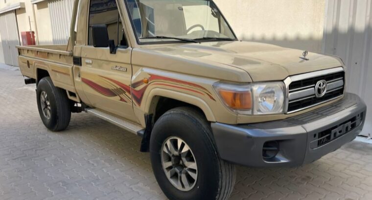 Toyota Land cruiser pick up 2009 in good condition