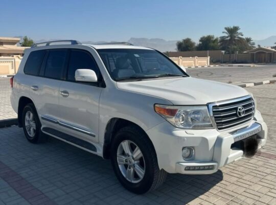 Toyota Land cruiser GXR full option 2015