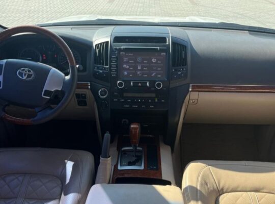 Toyota Land cruiser GXR full option 2015