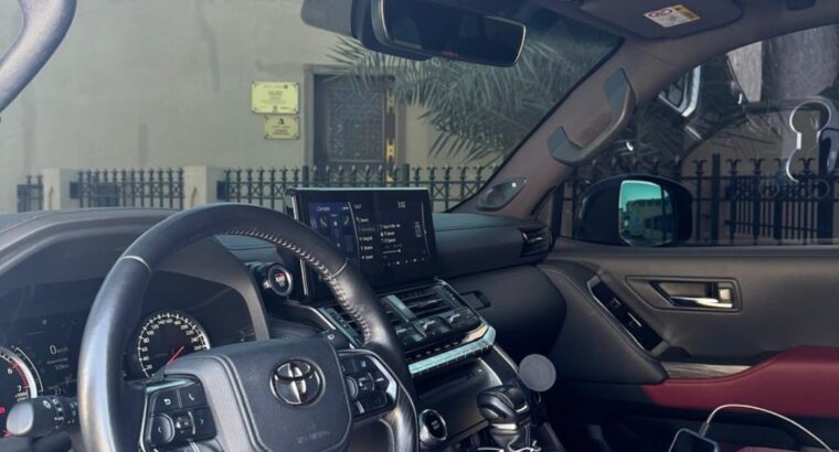 Toyota Land cruiser GR full option 2022 Gcc