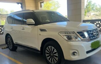 Nissan patrol platinum 2019 Gcc full option