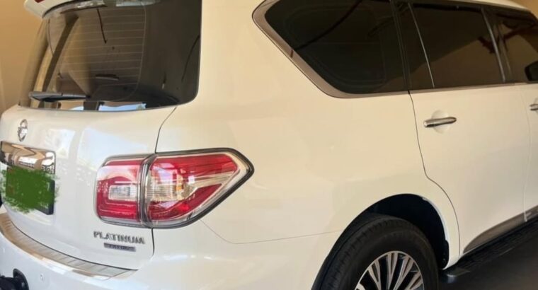 Nissan patrol platinum 2019 Gcc full option