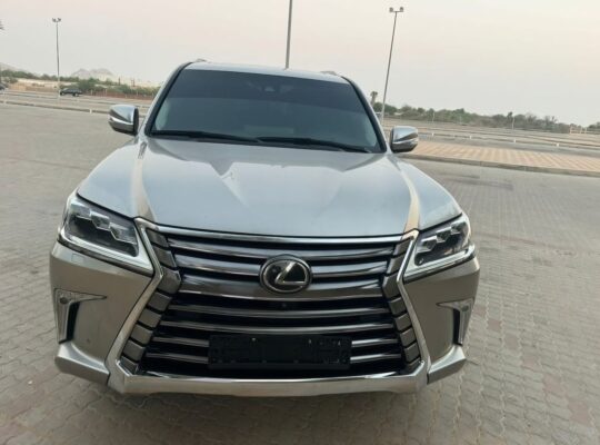 Lexus LX570 full option 2019 Gcc full option