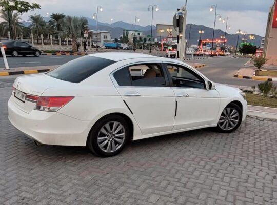 Honda Accord 2012 Gcc in good condition