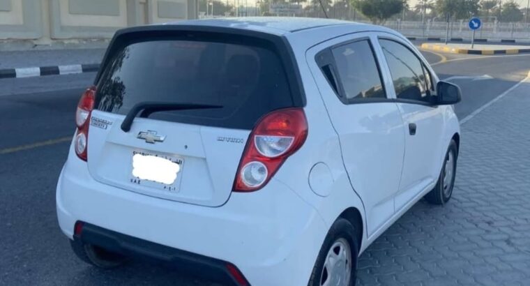 Chevrolet spark 2015 base option Gcc