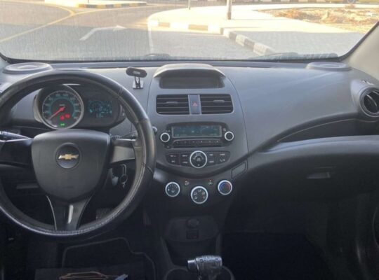 Chevrolet spark 2015 base option Gcc