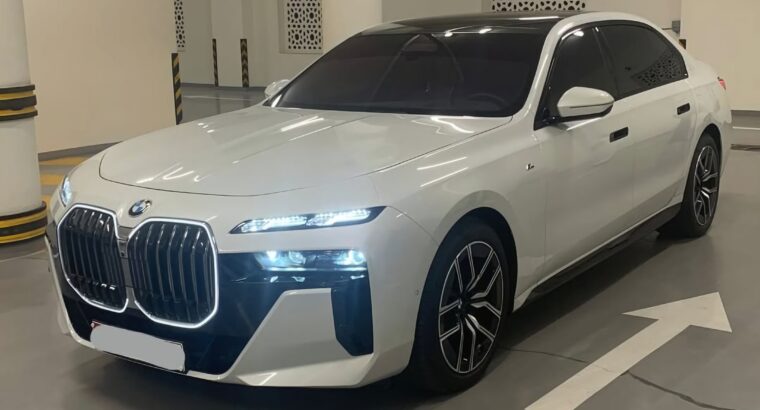 BMW 735i M Power 2023 Gcc full option