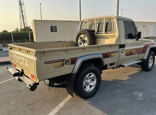 Toyota Land cruiser pick up 2013 Gcc