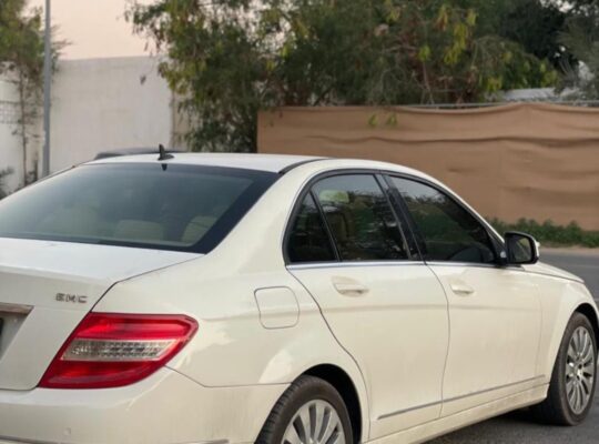 Mercedes C280 EMC 2008 Gcc for sale