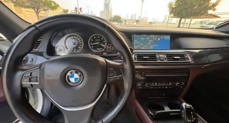 BMW 750 LI full option 2011 Gcc for sale
