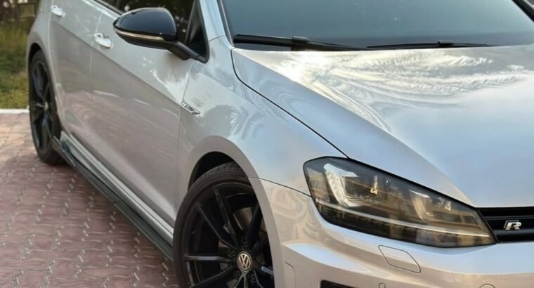 Volkswagen Golf R 2016 Gcc for sale
