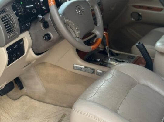 Lexus LX470 full option 2006 Gcc for sale