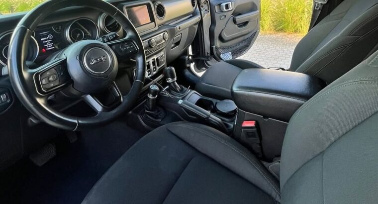 Jeep wrangler sport coupe 2018 Gcc for sale