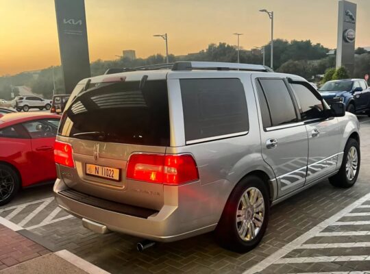 Lincoln Navigator 2014 Gcc full option for sale