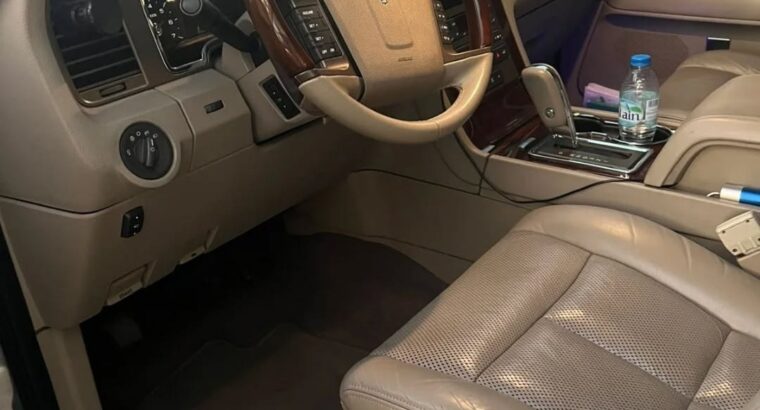 Lincoln Navigator 2014 Gcc full option for sale