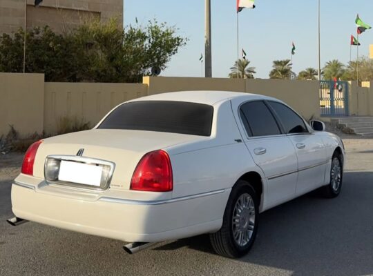 Lincoln Town car 2009 USA imported for sale