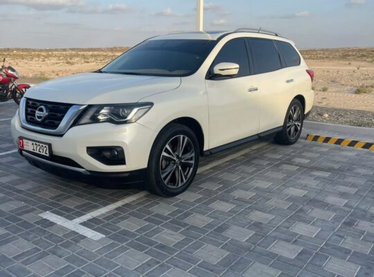 Nissan Pathfinder full option 2020 Gcc for sale